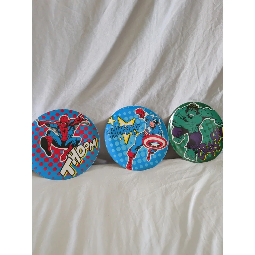 Lot of 3 Superhero plastic plates: Spider Man Captain America Hulk